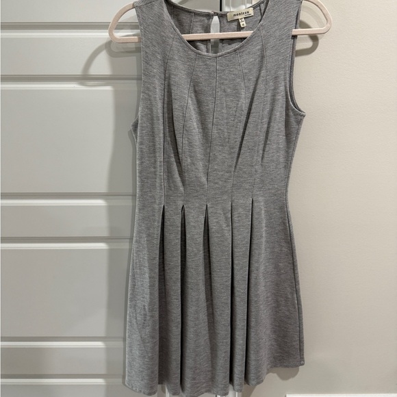 Monteau Dresses & Skirts - Monteau Heather Gray Pleated Sleeveless Mini Dress Medium